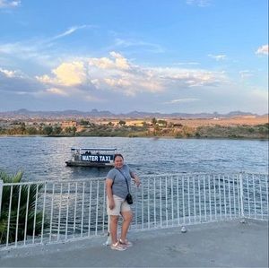 Meet your Posher, Renelyn